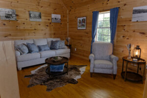 Good Hope Cottage in Ethridge TN living area.
