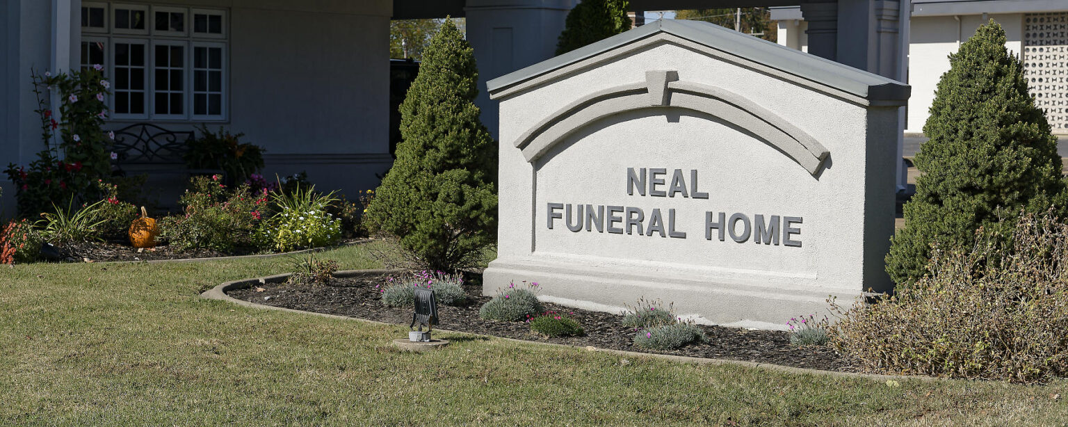 Neal Funeral Home Calvert City Ky